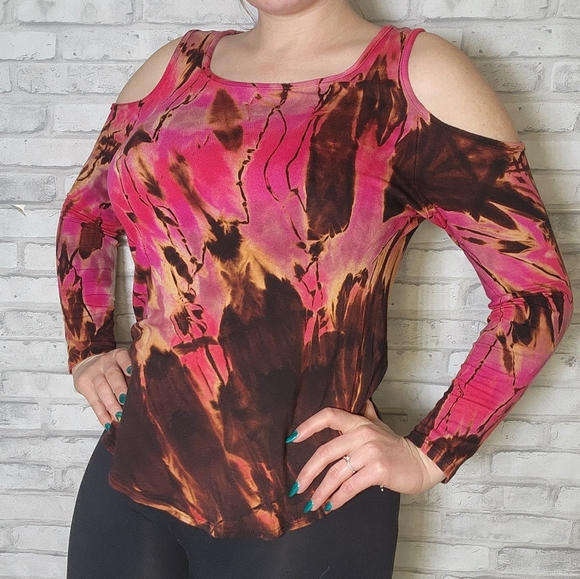 TMG New York Cold Shoulder Red Brown Tie Dye Top - Picture 13 of 14